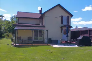 303 Cranberry Alley, Carmichaels-Cumberland, PA 15320 - Photo 3