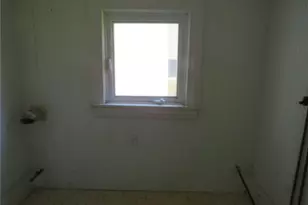 729 10th Ave, New Brighton, PA 15066 - Photo 17