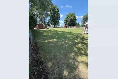 405 4th St, McDonald, PA 15057 - Photo 17