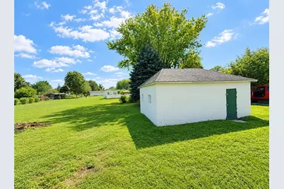718 Skylark Dr, Connellsville, PA 15425 - Photo 23