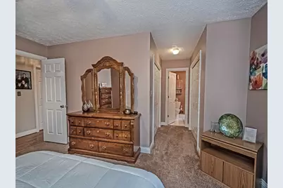 204 Country View Drive, Lower Burrell, PA 15068 - Photo 15