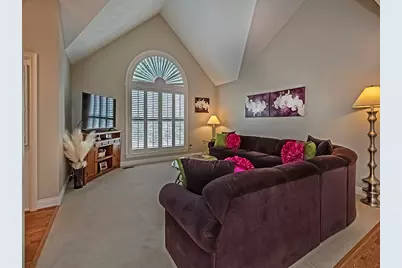 204 Country View Drive, Lower Burrell, PA 15068 - Photo 5