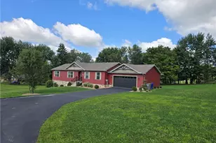 961 Sunset Dr, Center Township, PA 16001 - Photo 37