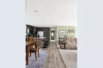 961 Sunset Dr, Center Township, PA 16001 - Photo 11