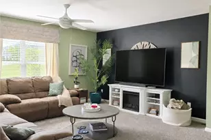 961 Sunset Dr, Center Township, PA 16001 - Photo 7