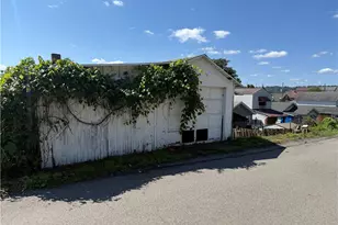 433 Euclid Ave, Glassport, PA 15045 - Photo 15