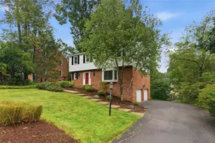 9672 Buckingham Dr, Pittsburgh, PA 15101 - Photo 3