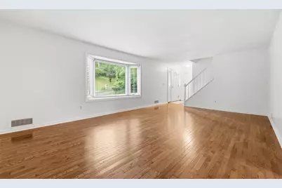 9672 Buckingham Drive, Pittsburgh, PA 15101 - Photo 9