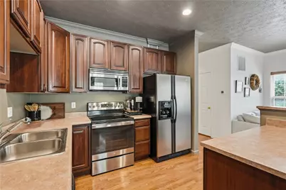 181 Southern Valley Ct, Adams Township, PA 16046 - Photo 15