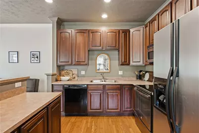 181 Southern Valley Ct, Adams Township, PA 16046 - Photo 13