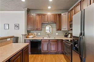 181 Southern Valley Ct, Adams Township, PA 16046 - Photo 13