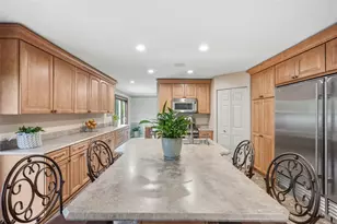32 Westchester Ct, Robinson Twp, PA 15136 - Photo 3