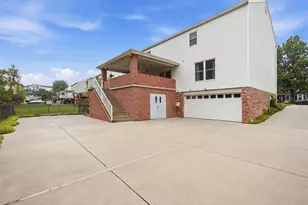 32 Westchester Ct, Robinson Twp, PA 15136 - Photo 31