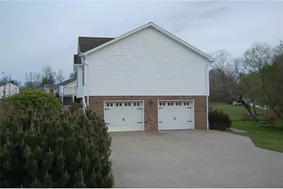 5 Blackberry Ln, Pine Township, PA 16127 - Photo 3