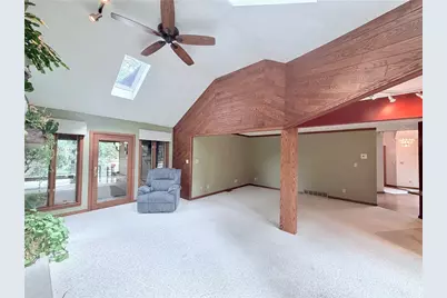 135 Regency Dr, South Union Township, PA 15401 - Photo 21