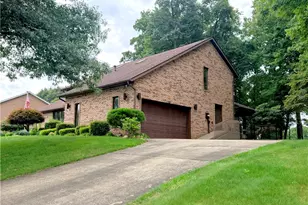 135 Regency Dr, South Union Township, PA 15401 - Photo 3