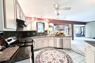 135 Regency Dr, South Union Township, PA 15401 - Photo 9