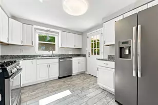 6746 W Barivista Dr, Verona, PA 15147 - Photo 9
