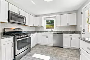 6746 W Barivista Dr, Verona, PA 15147 - Photo 7
