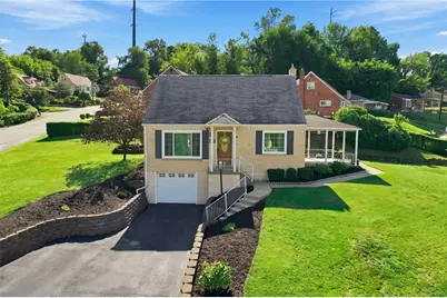 6746 W Barivista Dr, Verona, PA 15147 - Photo 1