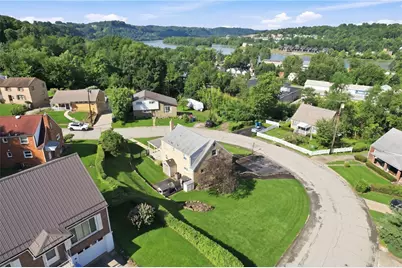 6746 W Barivista Dr, Verona, PA 15147 - Photo 29
