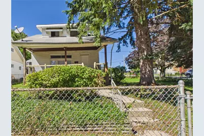 204 Goodrich St, Erie City, PA 16508 - Photo 3