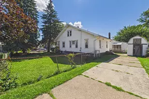 204 Goodrich St, Erie City, PA 16508 - Photo 17