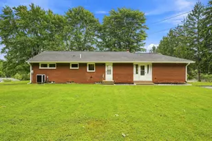 3115 Shadow Dr Dr, South Pymatuning Township, PA 16150 - Photo 7
