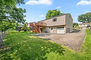 114 Darnley Dr, Moon/Crescent Twp, PA 15108 - Photo 35
