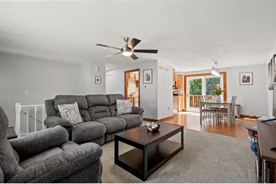 114 Darnley Dr, Moon/Crescent Twp, PA 15108 - Photo 5