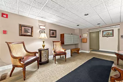 820 E Beau St. #5J, South Strabane, PA 15301 - Photo 3