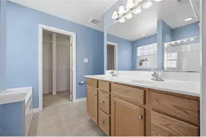 170 Broadstone Dr, Adams Township, PA 16046 - Photo 15
