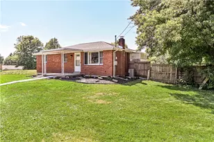 100 Beaver Ct, Penn Twp, PA 15644 - Photo 3