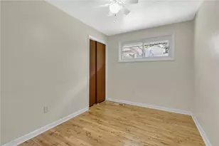 217 Greenwood Dr, Rochester, PA 15066 - Photo 15