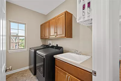280 Palomino Dr, South Park, PA 15102 - Photo 33
