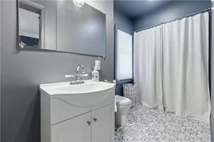 236 W Pike St, Canonsburg, PA 15317 - Photo 17