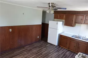 420/422 Sarah St, Aliquippa, PA 15001 - Photo 9