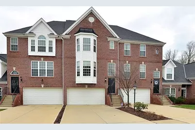 574 E Vanderbilt Dr, Adams Township, PA 16046 - Photo 1