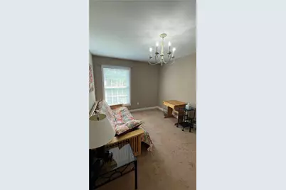 574 E Vanderbilt Dr, Adams Township, PA 16046 - Photo 11