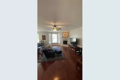 574 E Vanderbilt Dr, Adams Township, PA 16046 - Photo 15