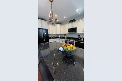 574 E Vanderbilt Dr, Adams Township, PA 16046 - Photo 27