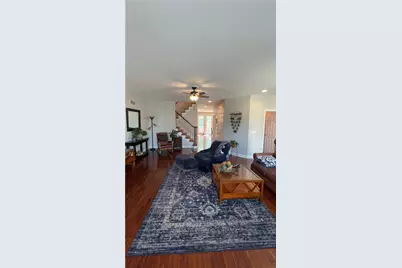 574 E Vanderbilt Dr, Adams Township, PA 16046 - Photo 17