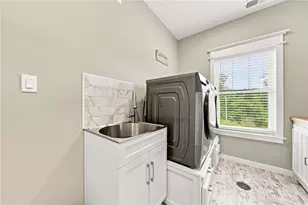 2215 Hyland Rd, Penn Twp, PA 15636 - Photo 15