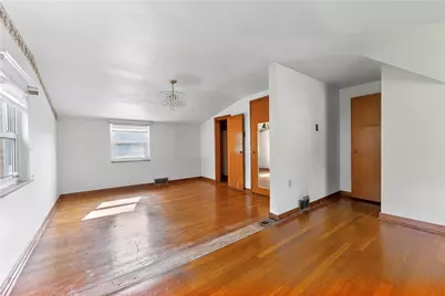 11 Green Oak, Scott Township, PA 15220 - Photo 9