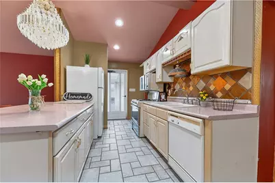 11 Green Oak, Scott Township, PA 15220 - Photo 5