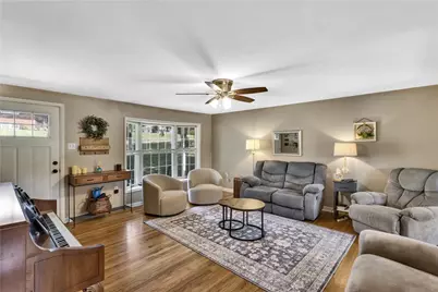 213 Sharon Grange Rd, Hopewell Township, PA 15001 - Photo 5