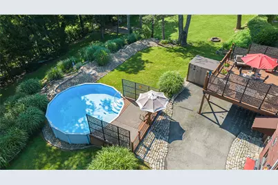 1340 Adams Dr, Harmony Township, PA 15003 - Photo 11