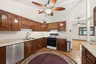 678 Smith Ln, Pittsburgh, PA 15205 - Photo 15