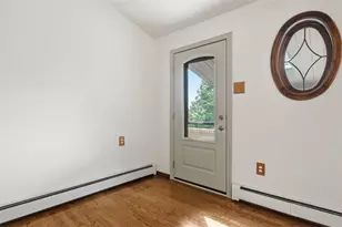 678 Smith Ln, Pittsburgh, PA 15205 - Photo 7