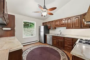 678 Smith Ln, Pittsburgh, PA 15205 - Photo 13